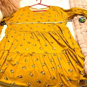 NWOT Love and fire tiered floral dress long sleeve size 3xl